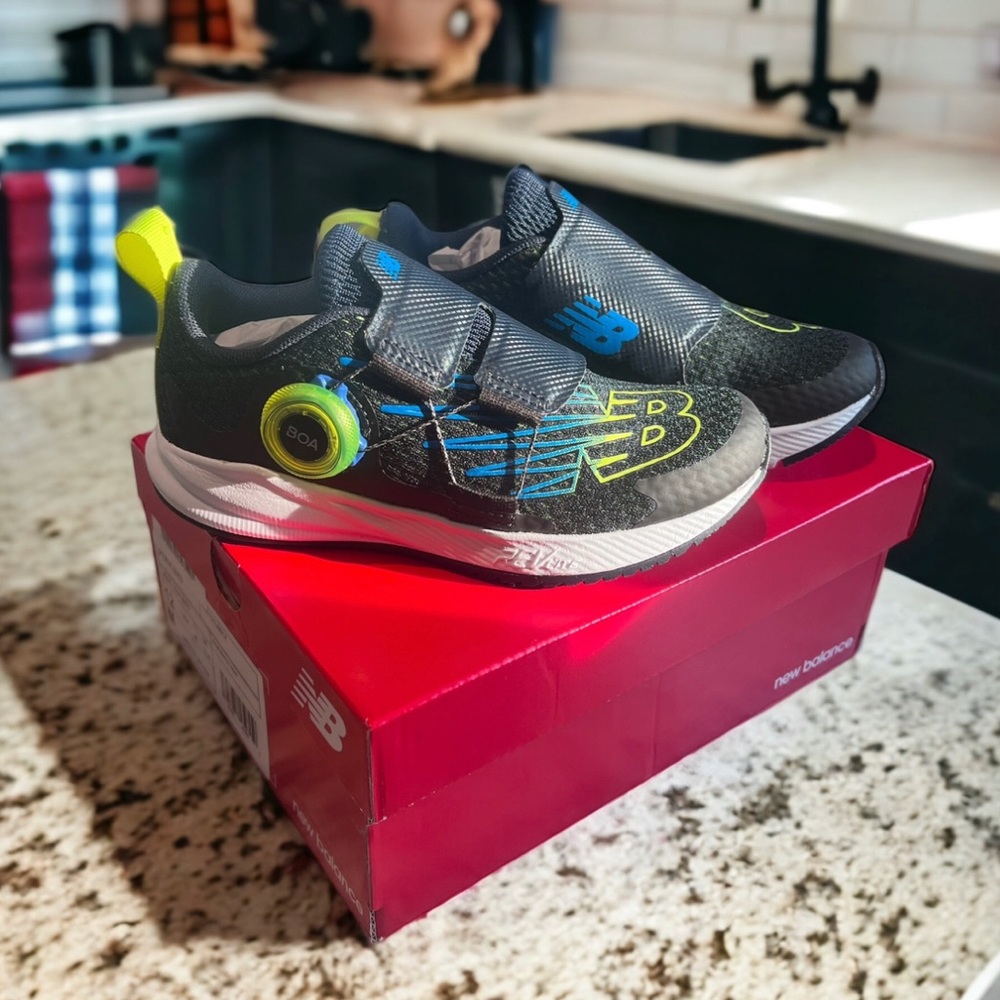 BRAND NEW NEVER WORN!